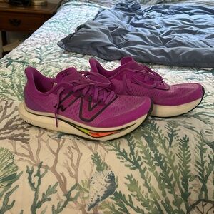 New balance fuel cell running shoes